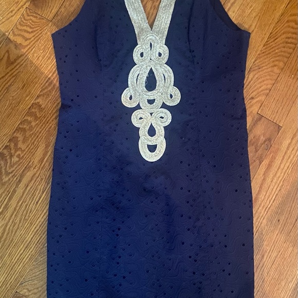 Lilly Pulitzer Navy and Gold dress. - Picture 5 of 5